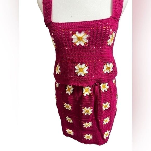 Rebellion pink floral crochet tank and skirt set small nwt - Picture 2 of 10